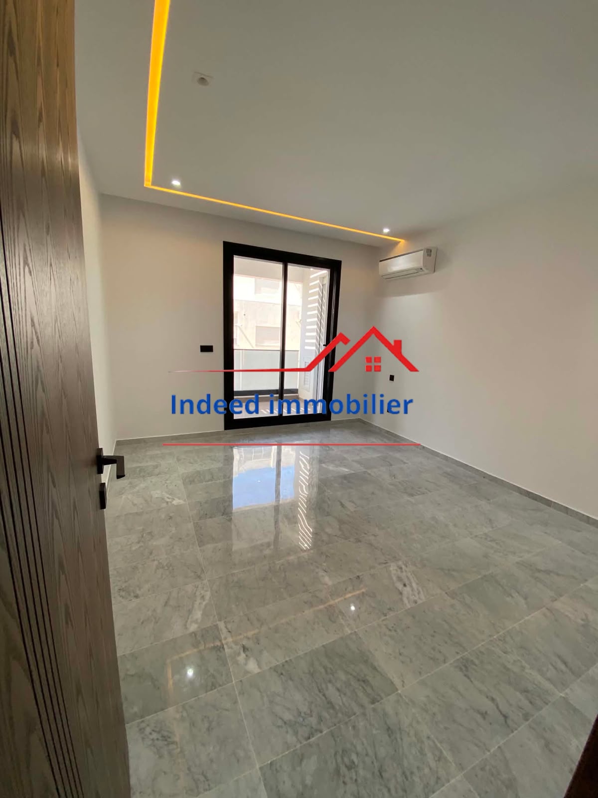 À VENDRE – Magnifique Appartement S+3 à Aïn Zaghouan Nord
