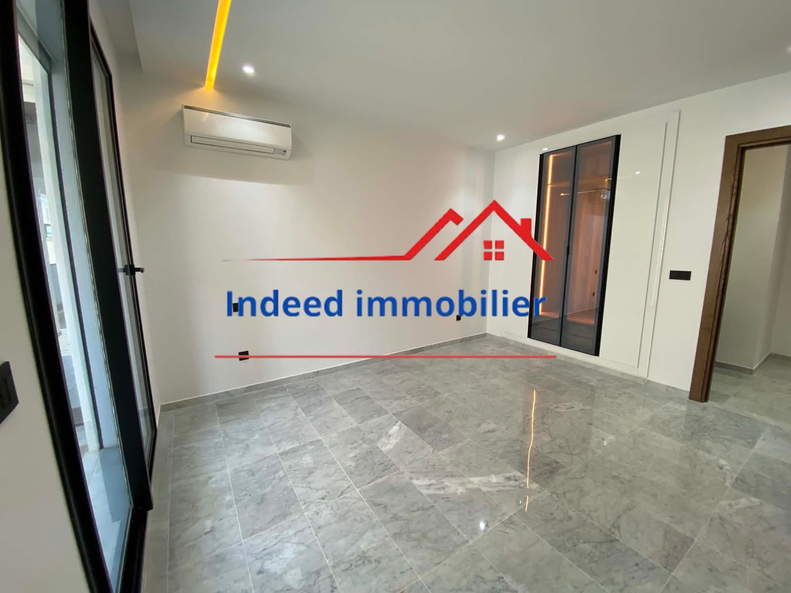 À VENDRE – Magnifique Appartement S+3 à Aïn Zaghouan Nord