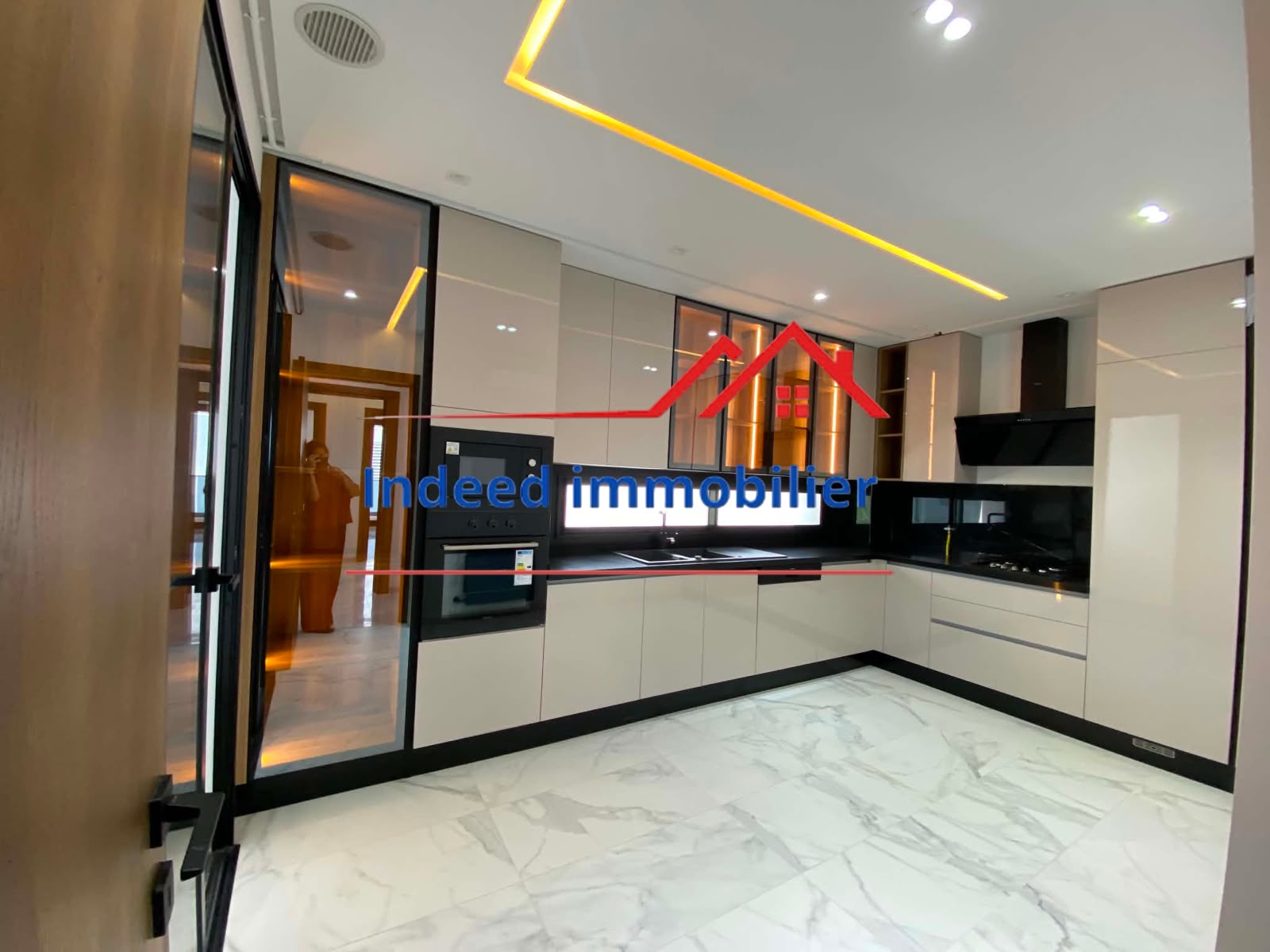 À VENDRE – Magnifique Appartement S+3 à Aïn Zaghouan Nord