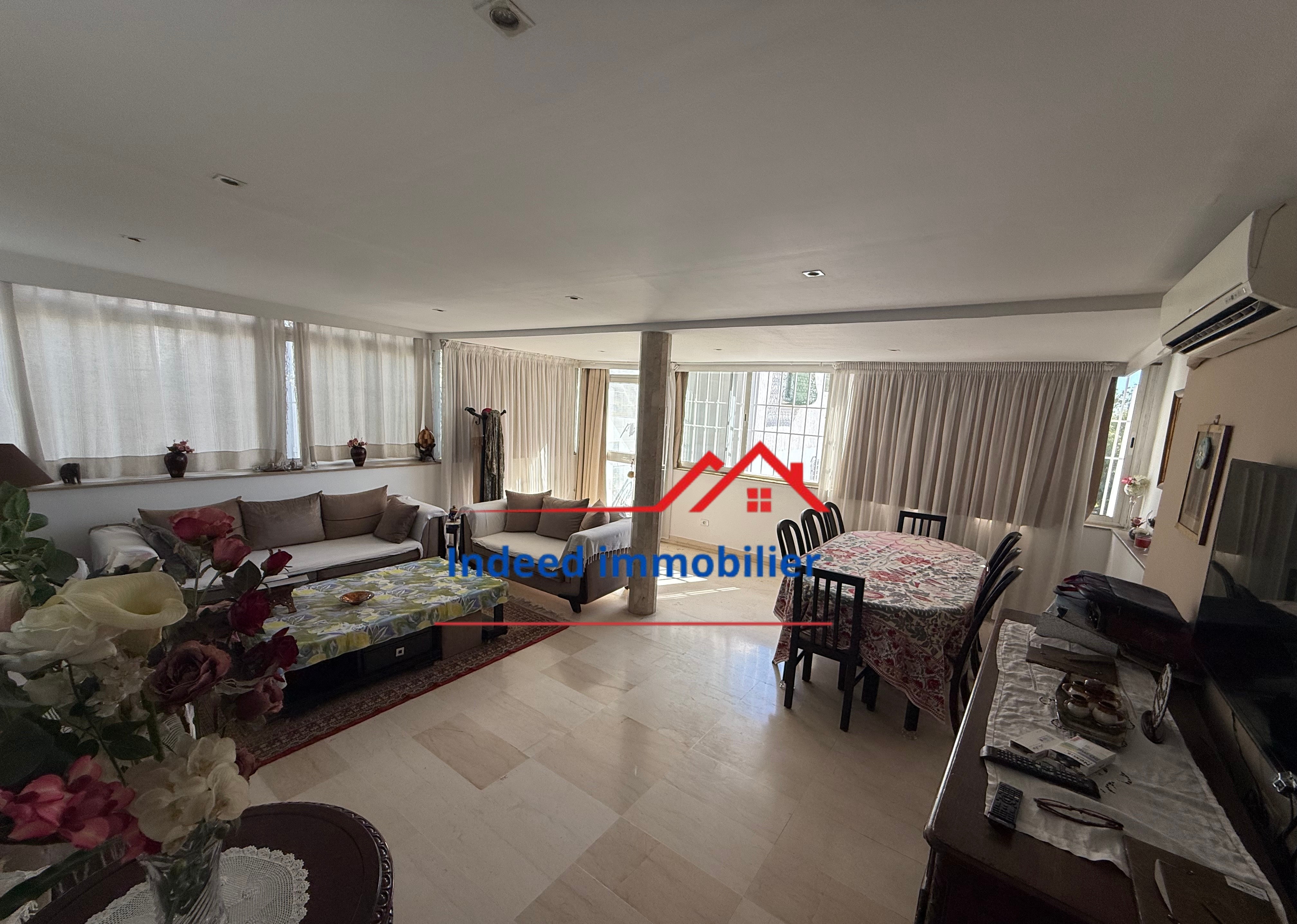 Superbe duplex à Menzah 6 (UV4)