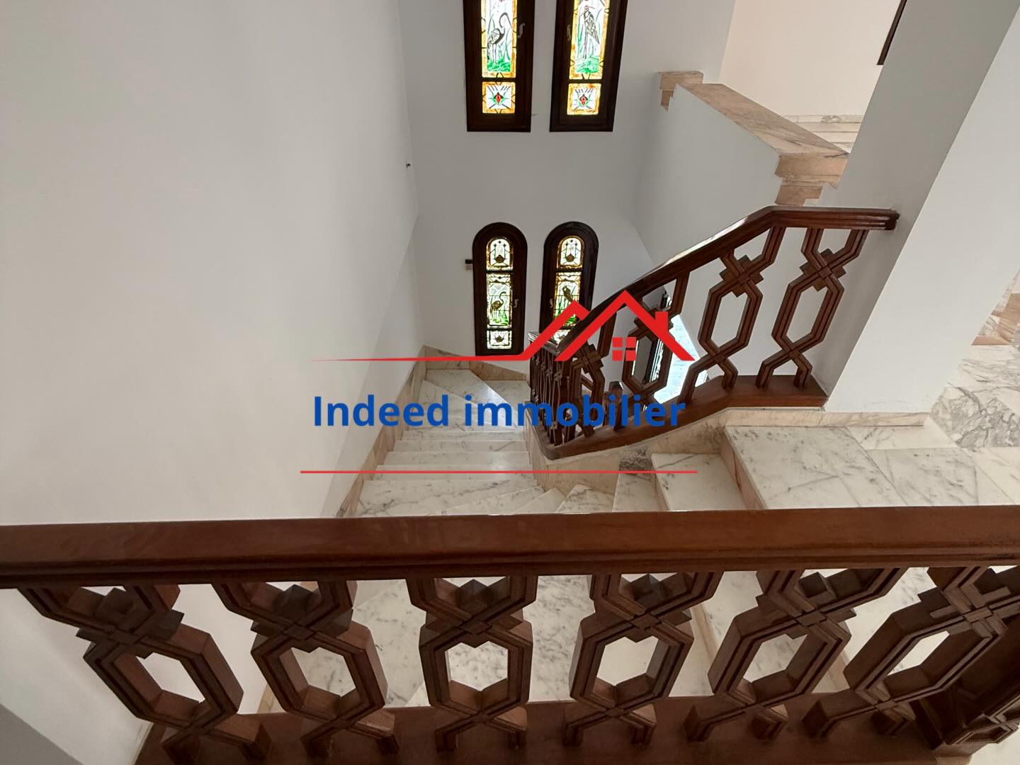 À VENDRE – VILLA DE PRESTIGE R+2 📍 El Menzah 9A