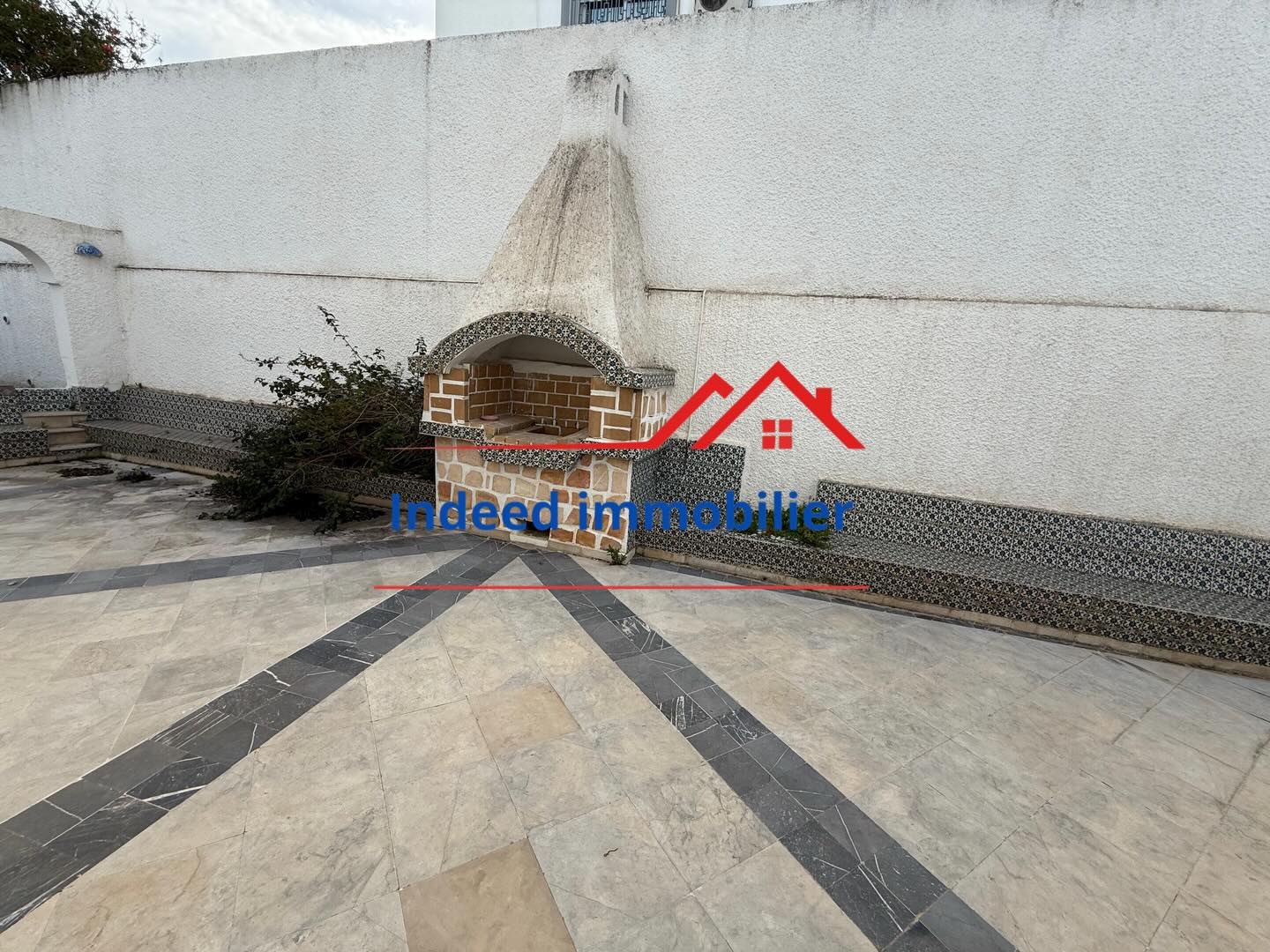 À VENDRE – VILLA DE PRESTIGE R+2 📍 El Menzah 9A