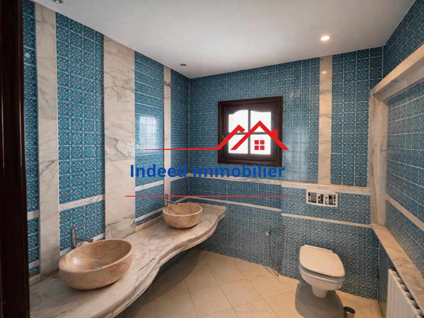 À VENDRE – VILLA DE PRESTIGE R+2 📍 El Menzah 9A