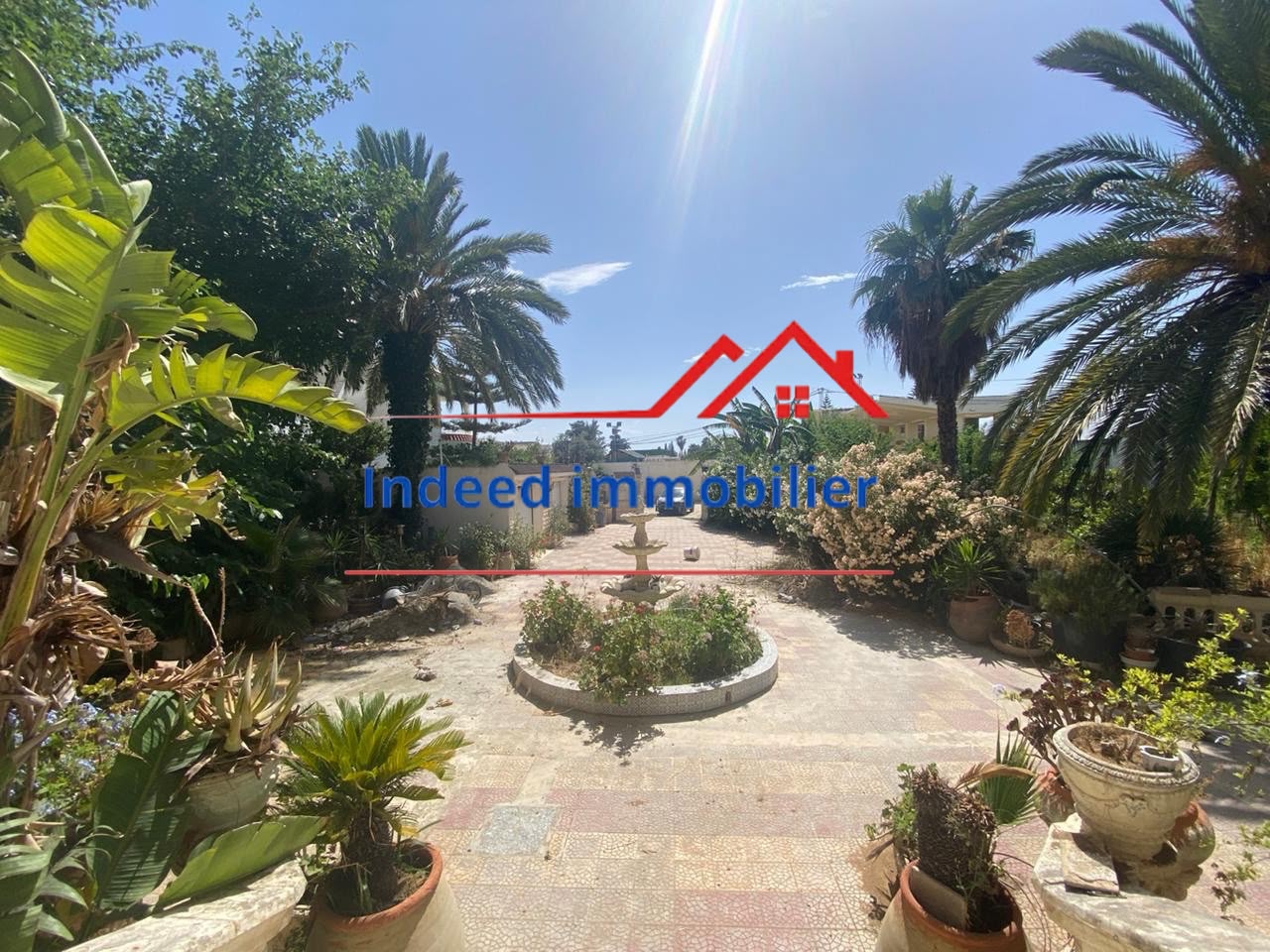 A VENDRE – VILLA DE PRESTIGE À LA SOUKRA