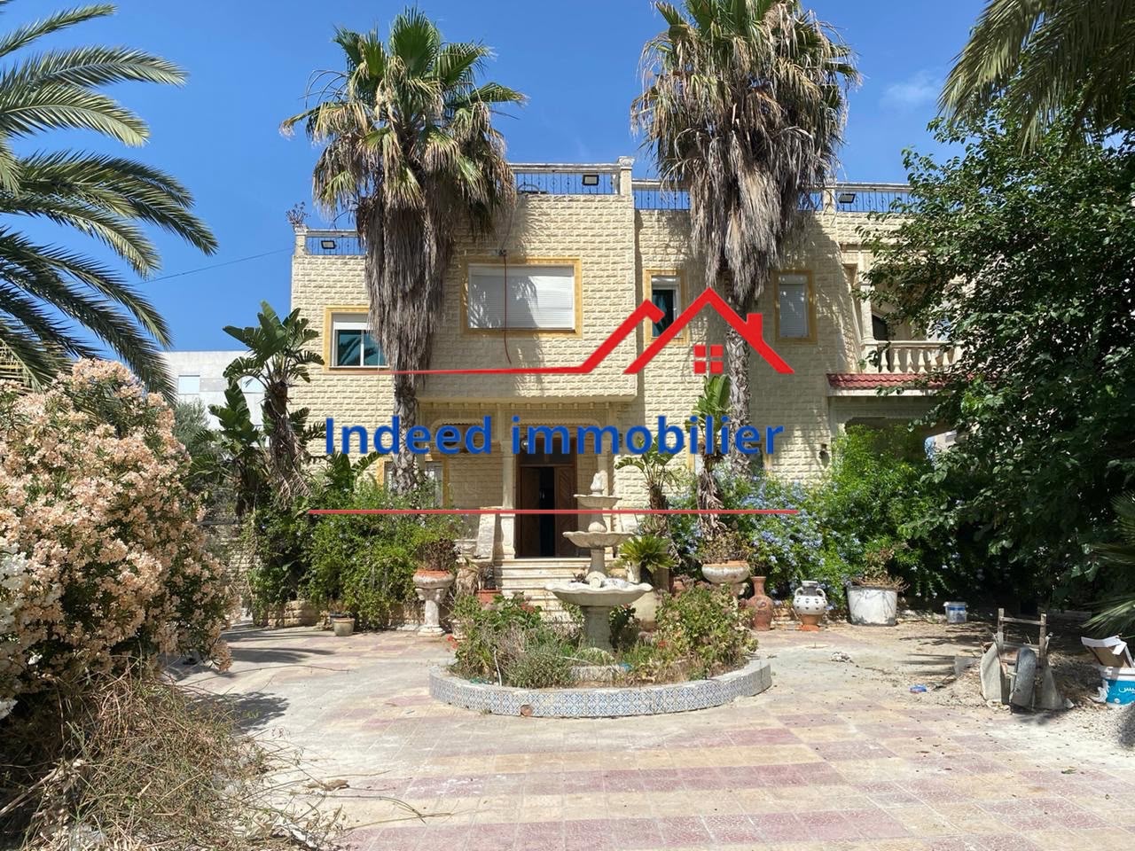 A VENDRE – VILLA DE PRESTIGE À LA SOUKRA