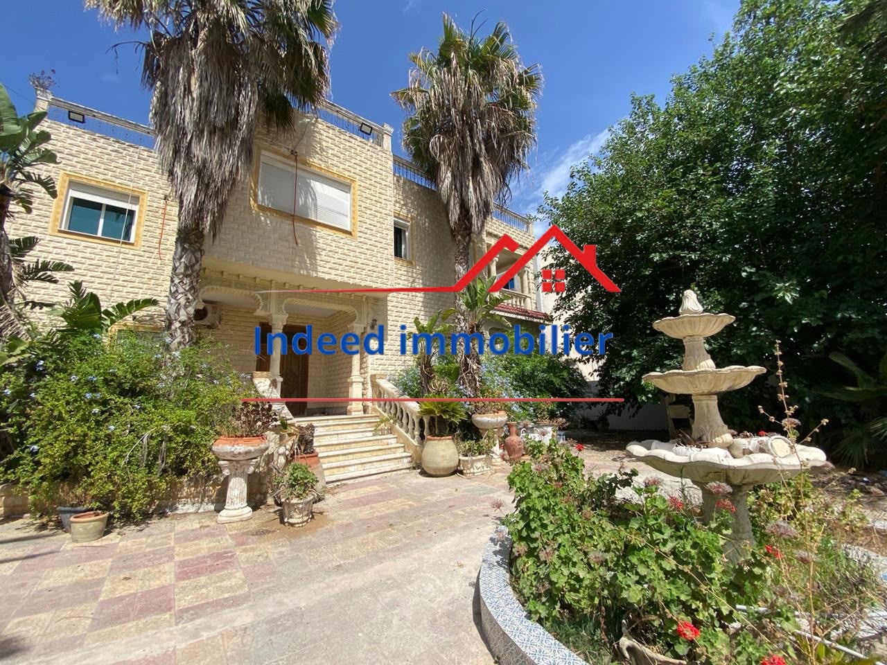 A VENDRE – VILLA DE PRESTIGE À LA SOUKRA