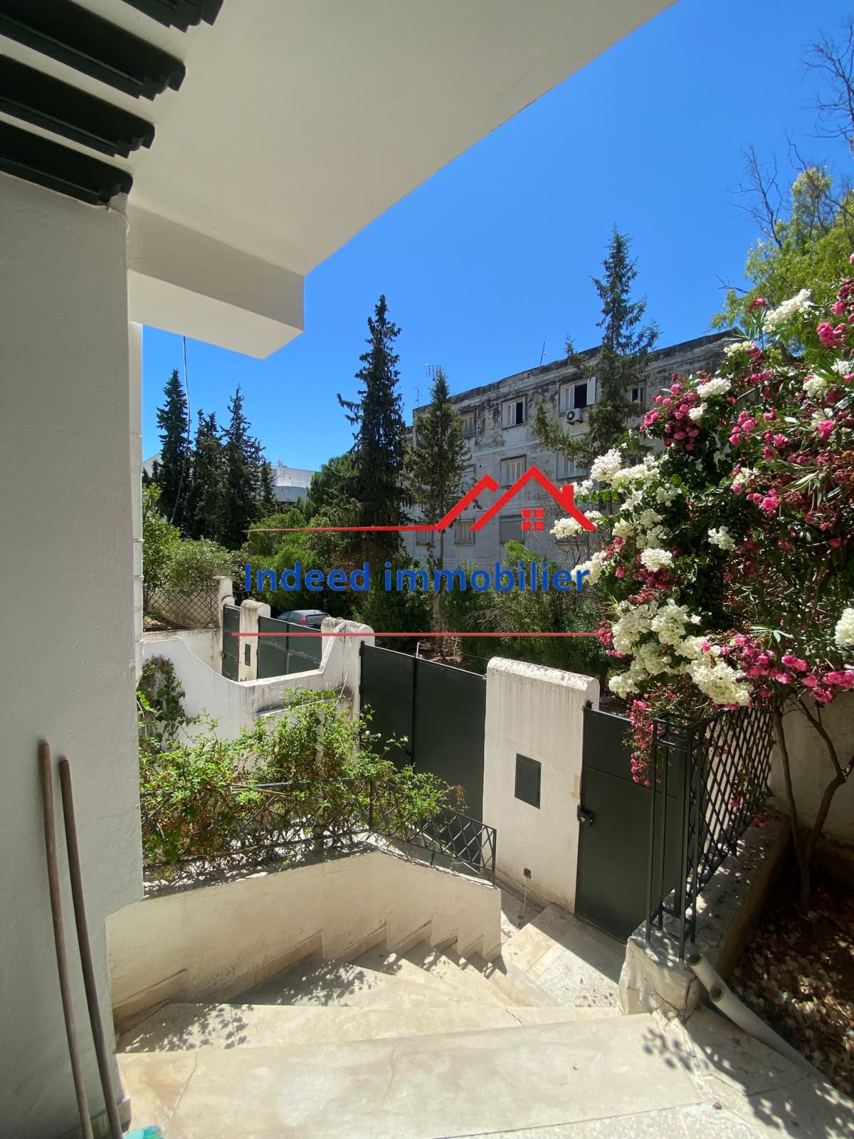 A VENDRE – DUPLEX À MANAR 1 