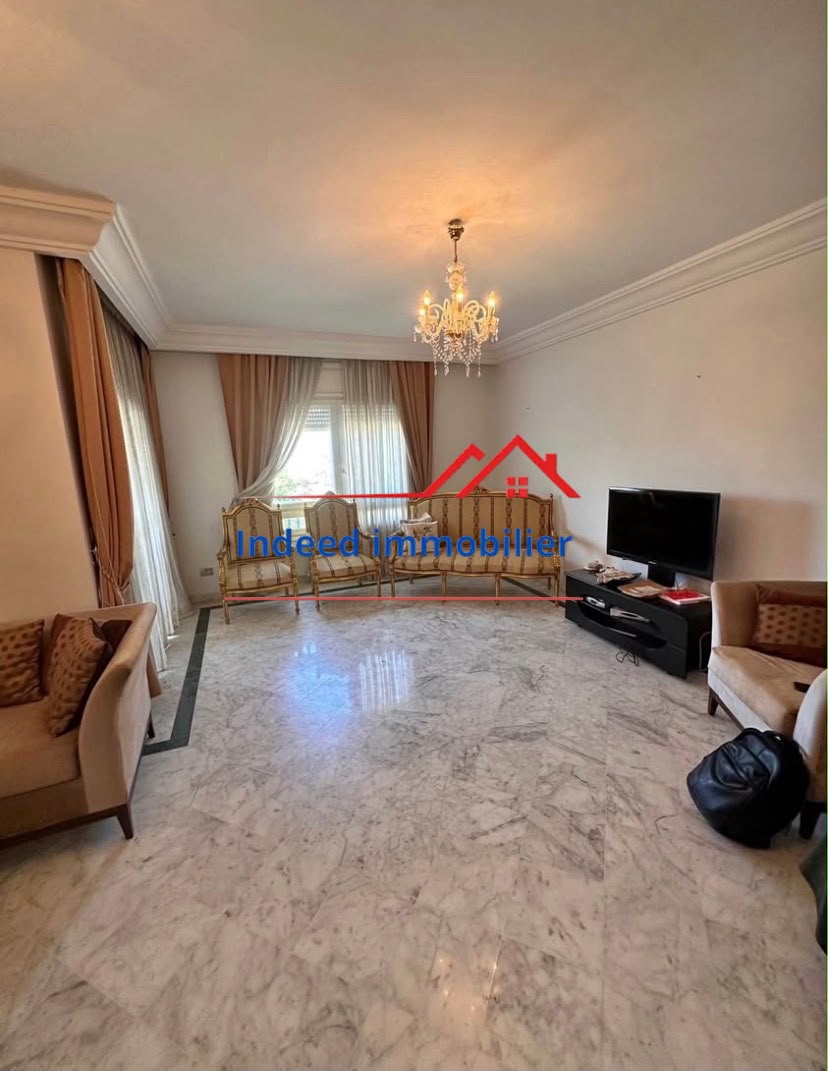 A VENDRE – S+3 À ENNASR 2