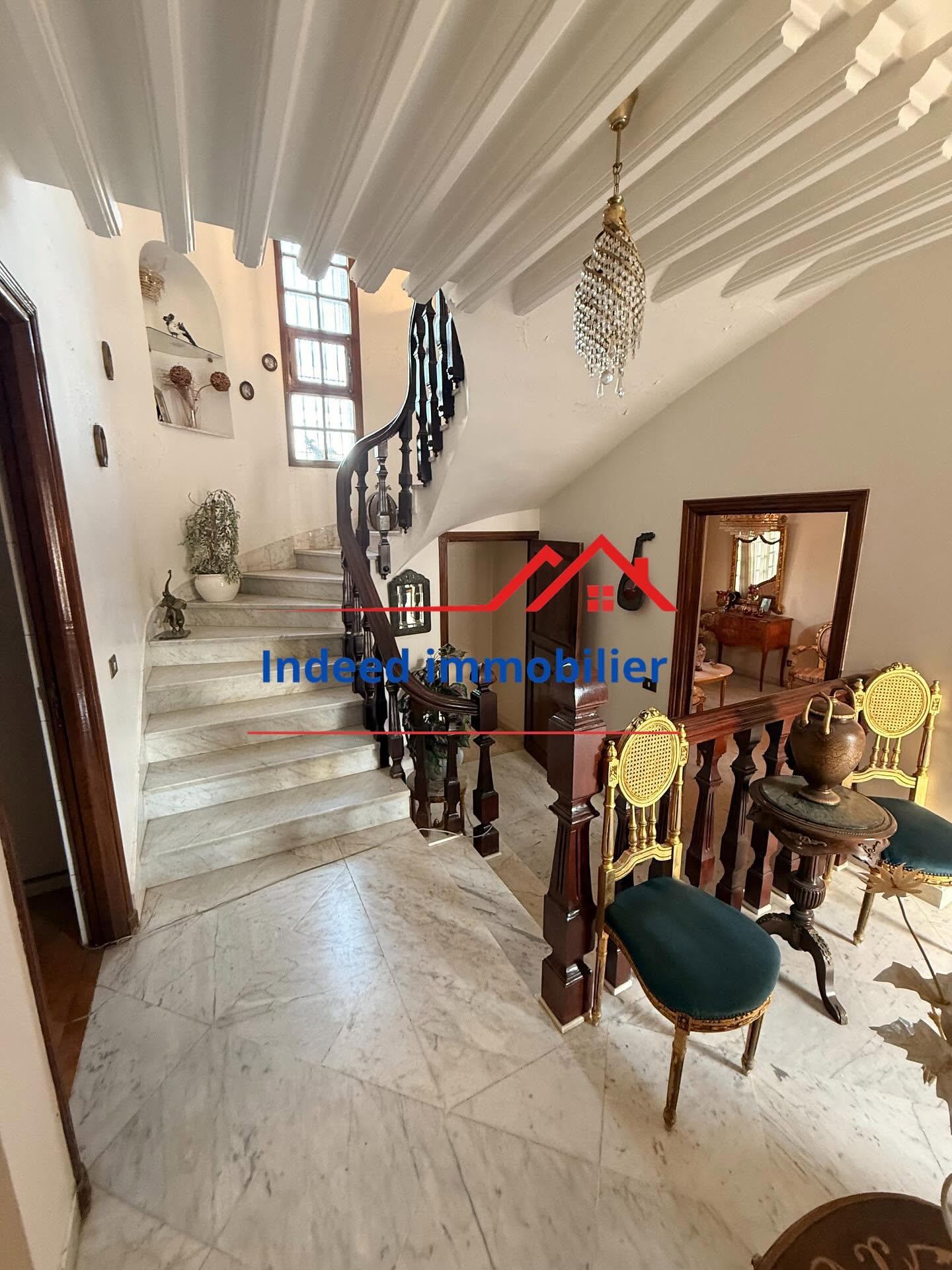 À VENDRE – Magnifique Villa à Menzah 9