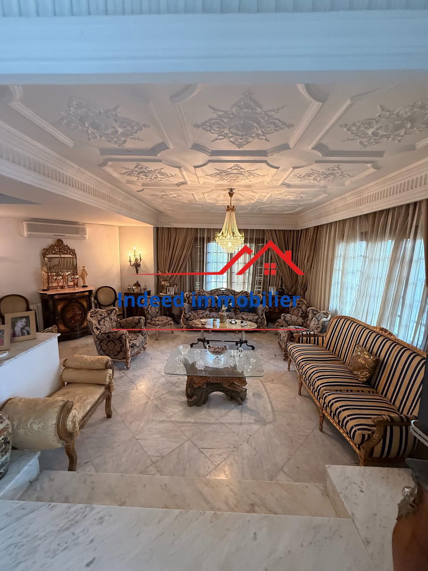 À VENDRE – Magnifique Villa à Menzah 9