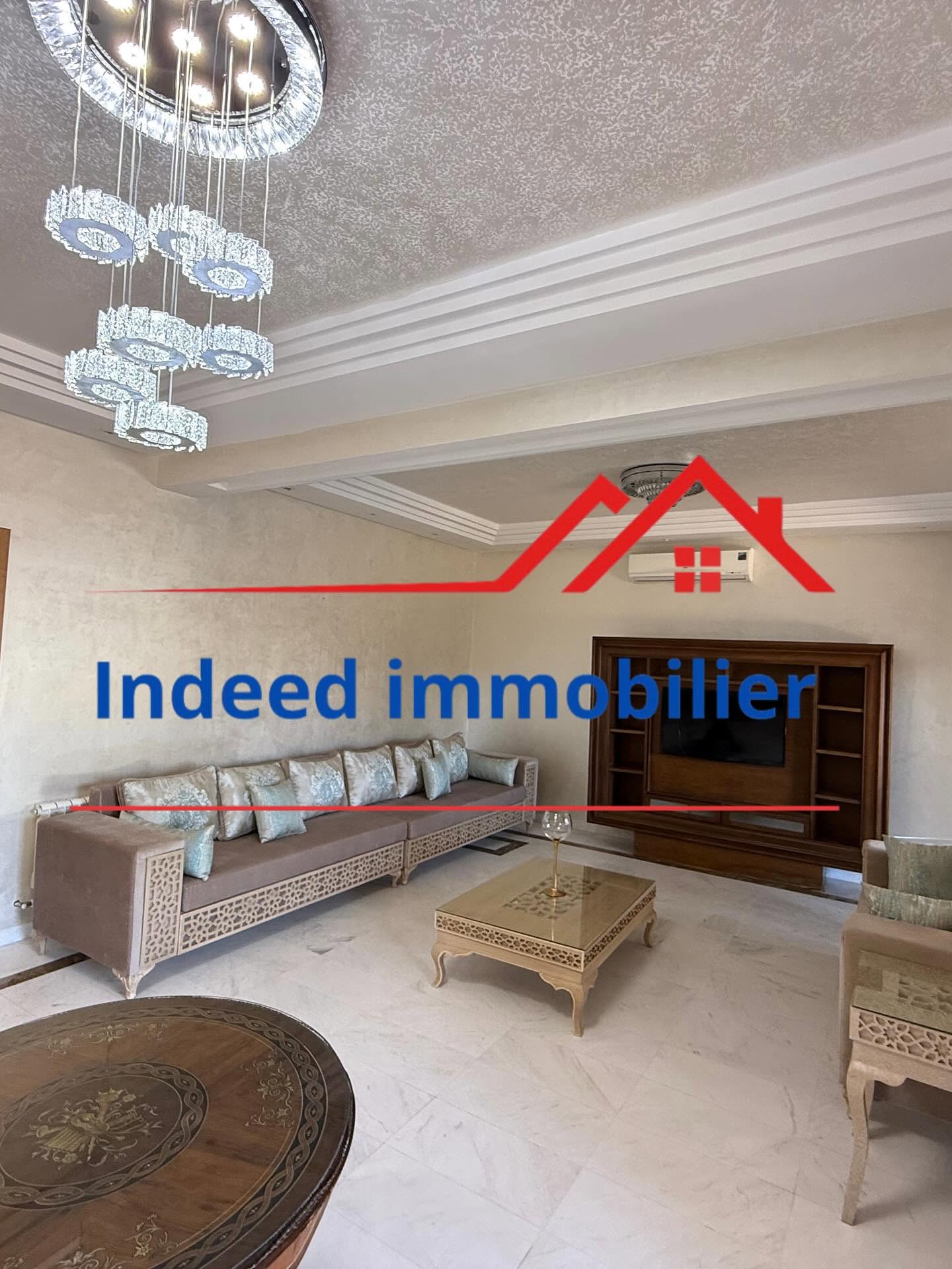 À VENDRE –Villa de Luxe à Ennasr2