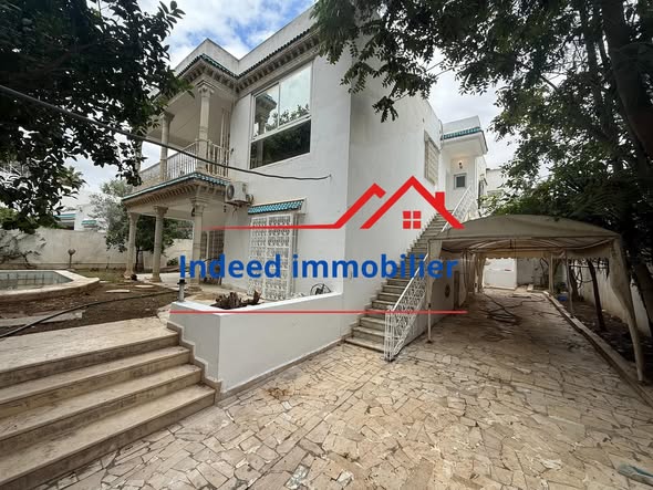  À VENDRE – Villa de 577 m² à El Menzah 6 | Quartier chic & calme