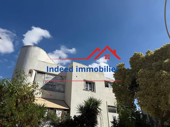 À VENDRE – Villa à Démolir ou à Rénover  Manar 2