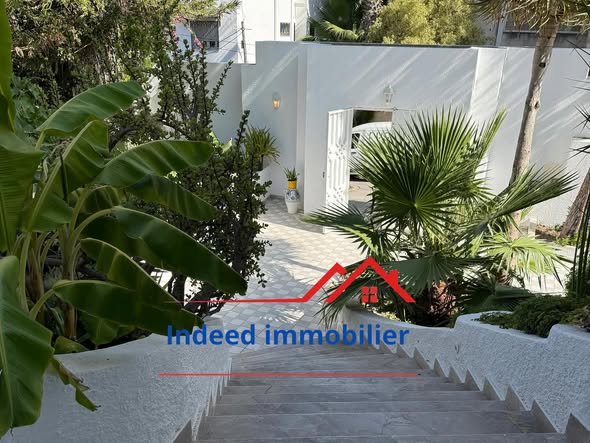 À VENDRE – Villa à Menzah 7 