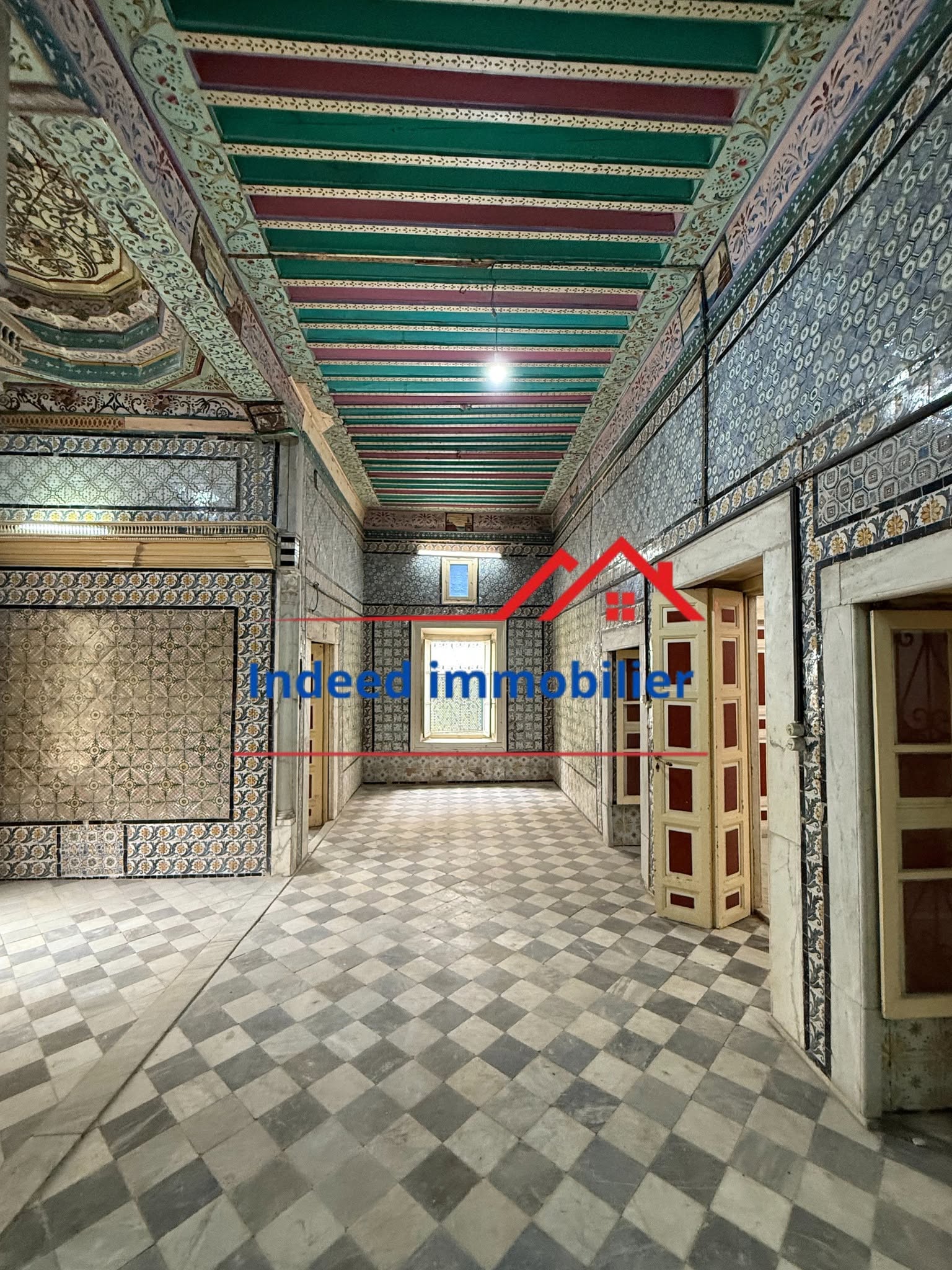  À VENDRE – MAISON AUTHENTIQUE DANS LA MÉDINA DE TUNIS