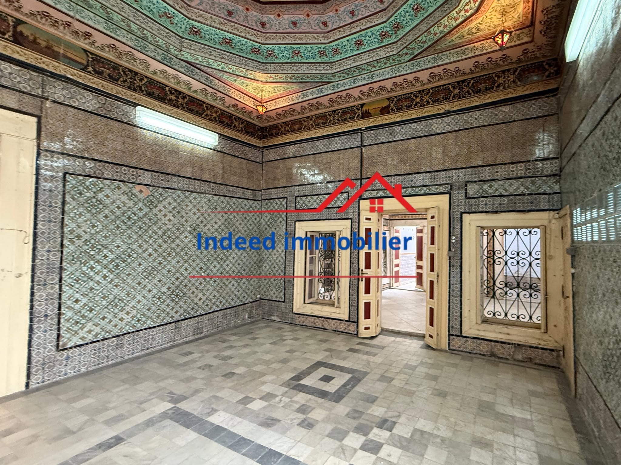  À VENDRE – MAISON AUTHENTIQUE DANS LA MÉDINA DE TUNIS