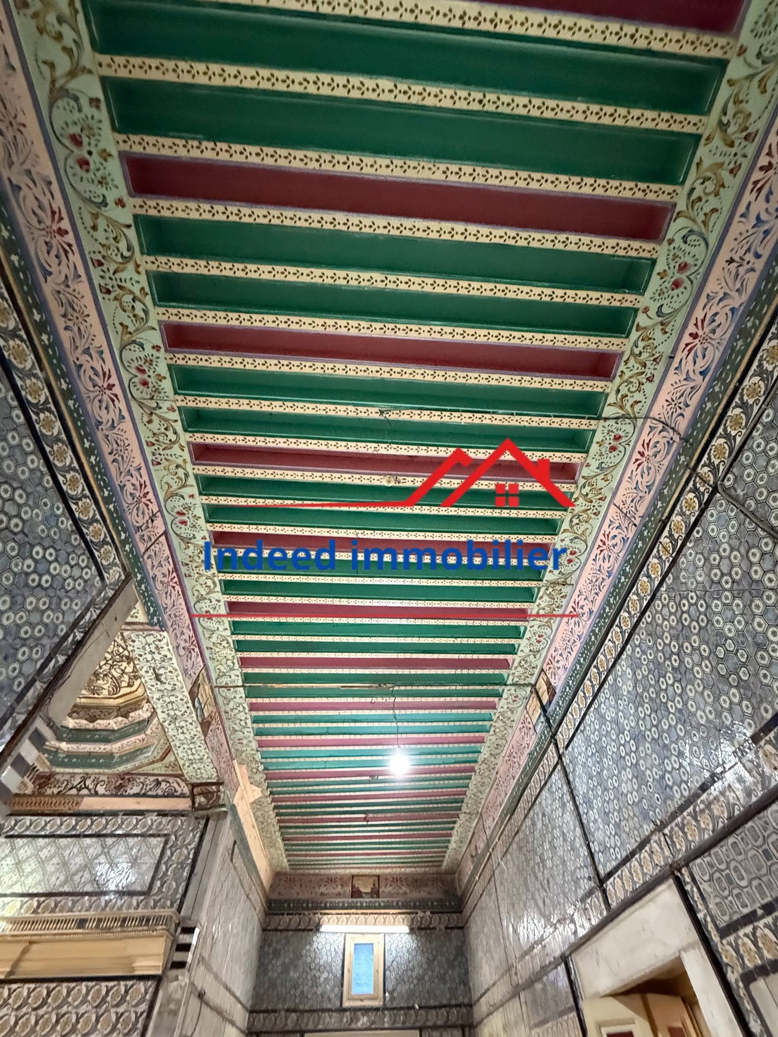  À VENDRE – MAISON AUTHENTIQUE DANS LA MÉDINA DE TUNIS