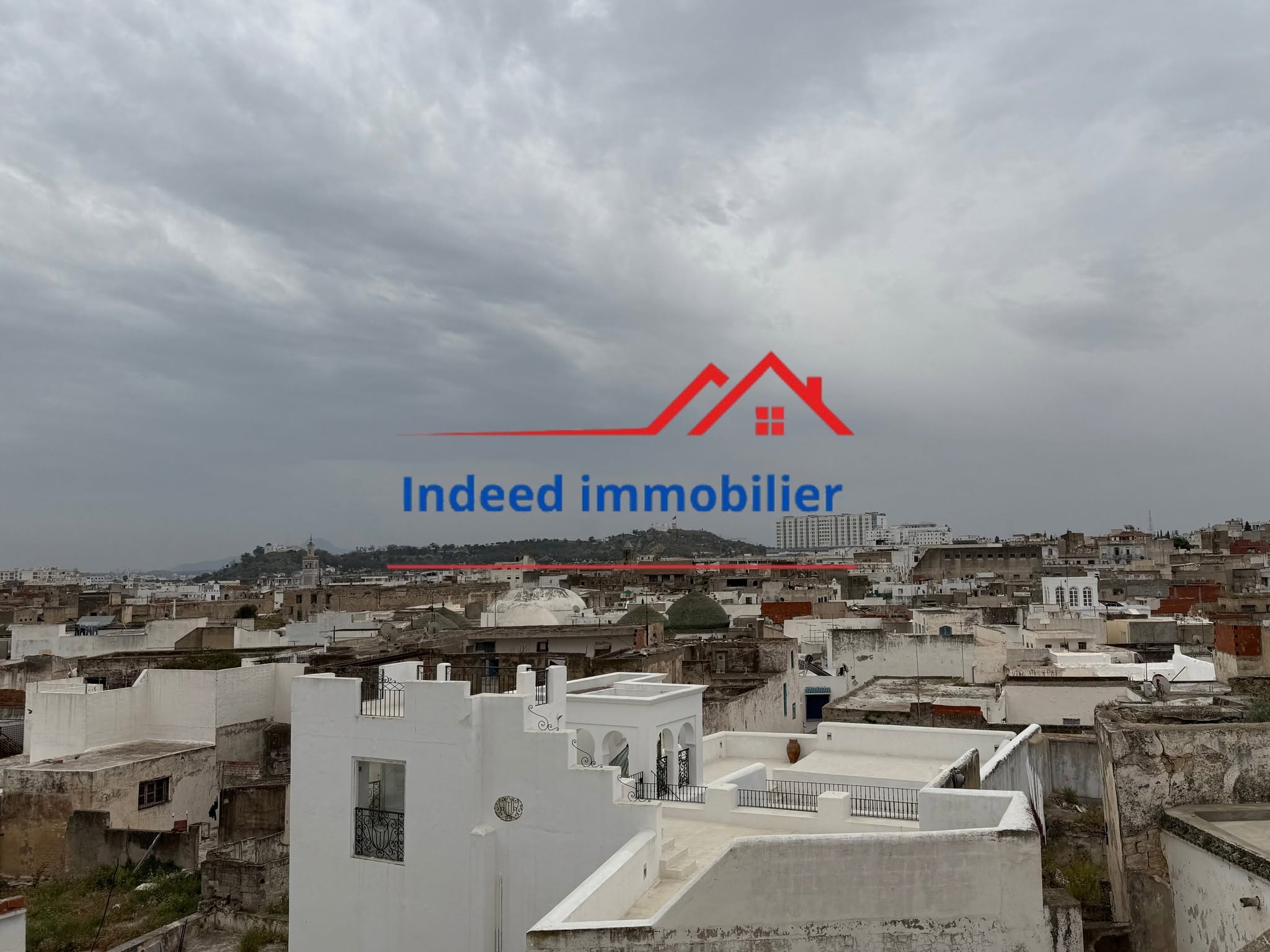  À VENDRE – MAISON AUTHENTIQUE DANS LA MÉDINA DE TUNIS
