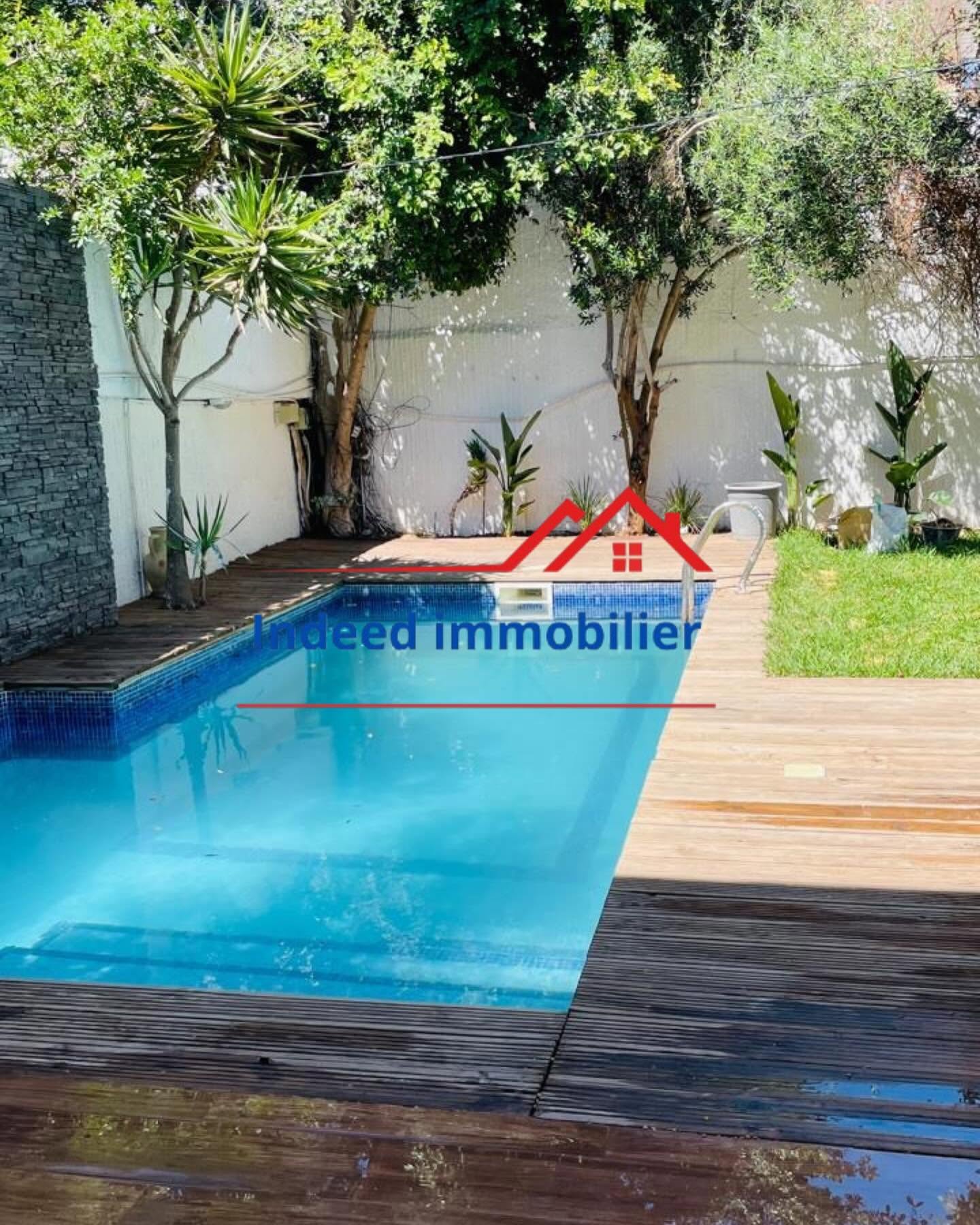 Villa haut standing à vendre à La Soukra
