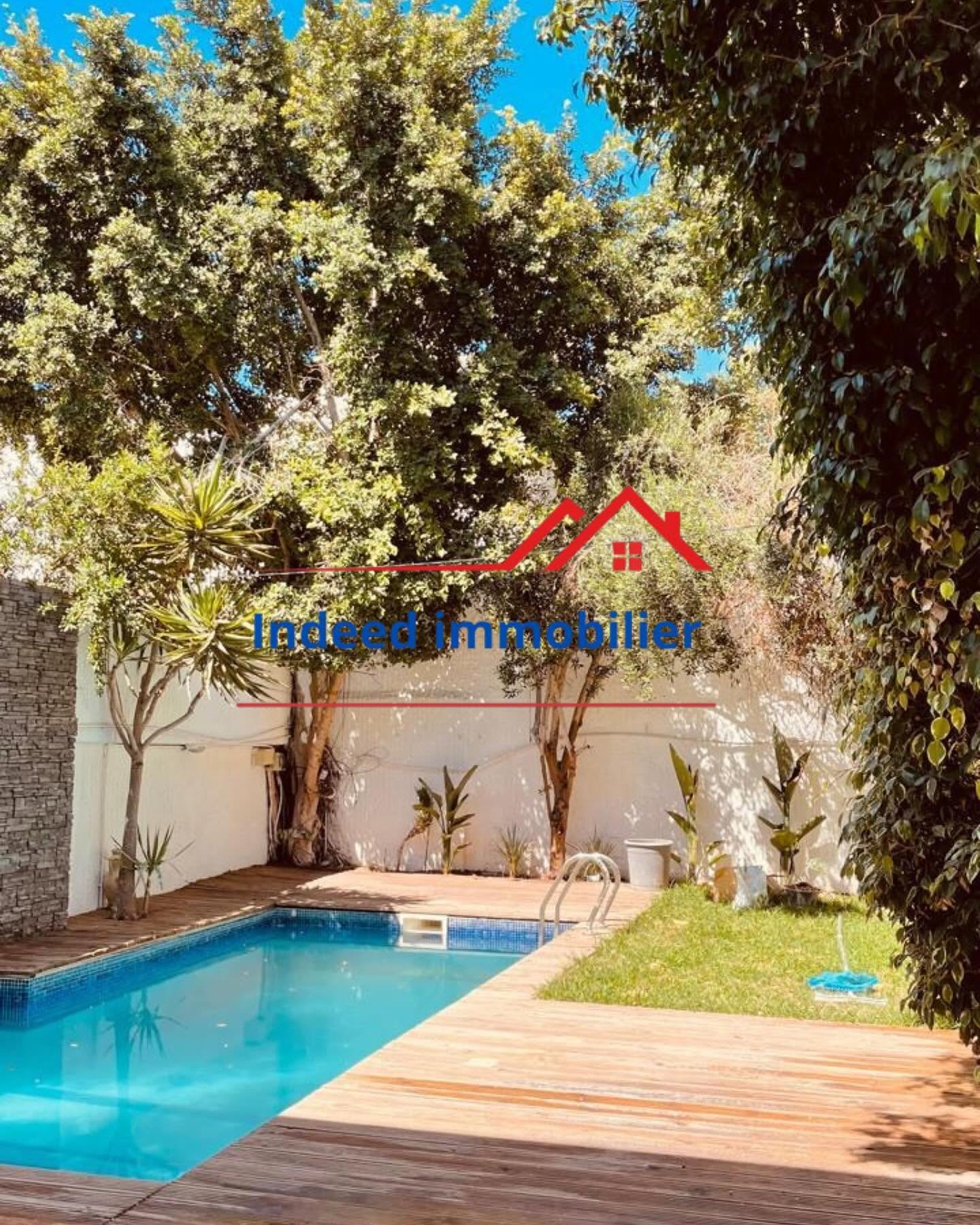 Villa haut standing à vendre à La Soukra