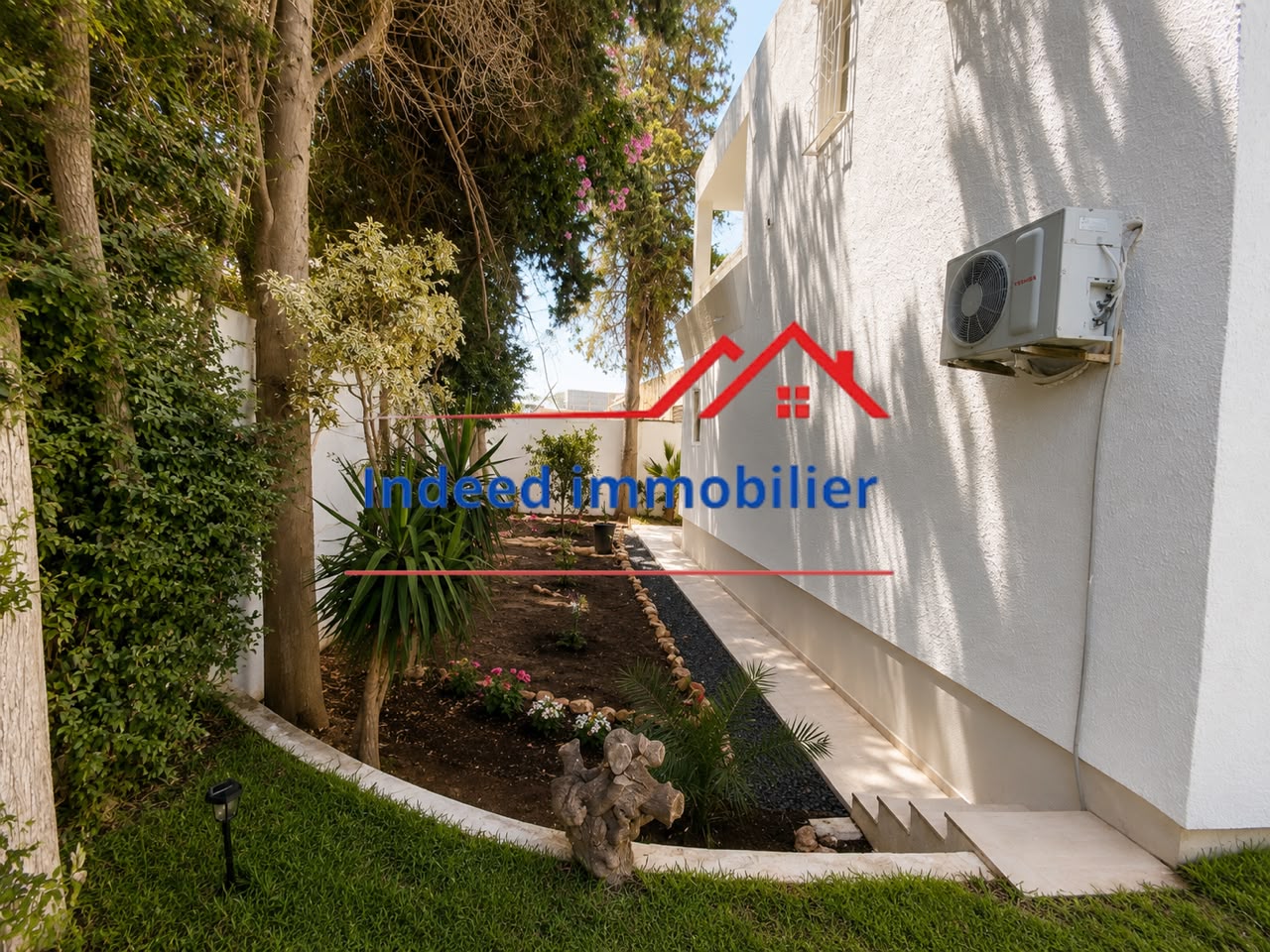 À VENDRE – Magnifique Villa S+5 à El Manar 2 
