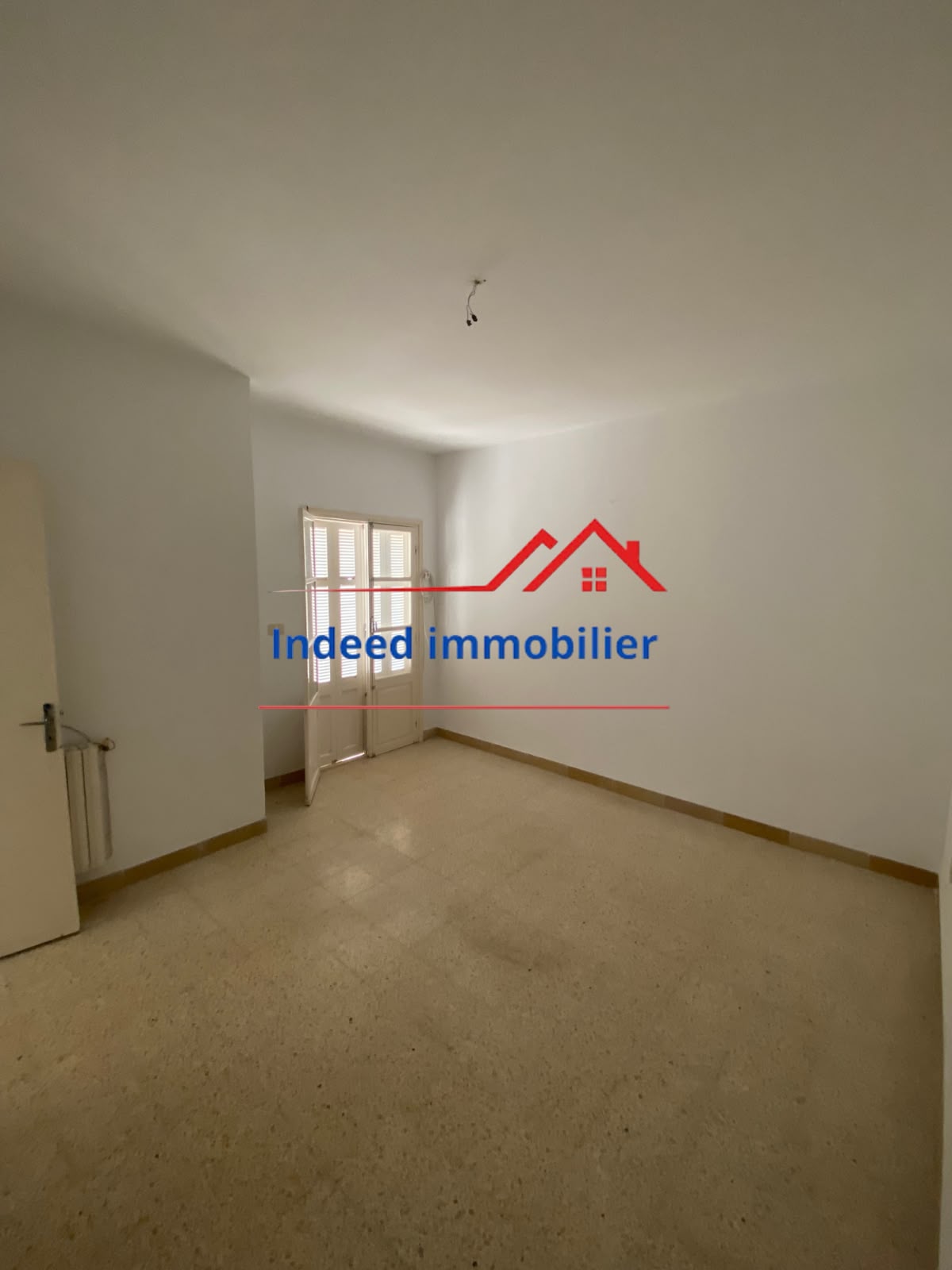 À VENDRE – Villa S+4 à La Soukra 