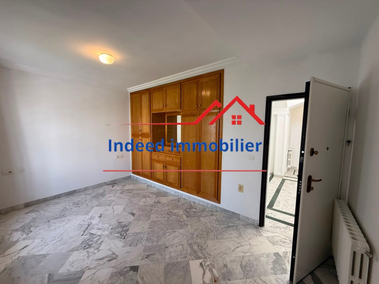  À LOUER – Magnifique Villa S+6 à Cité Les Pins, La Marsa 