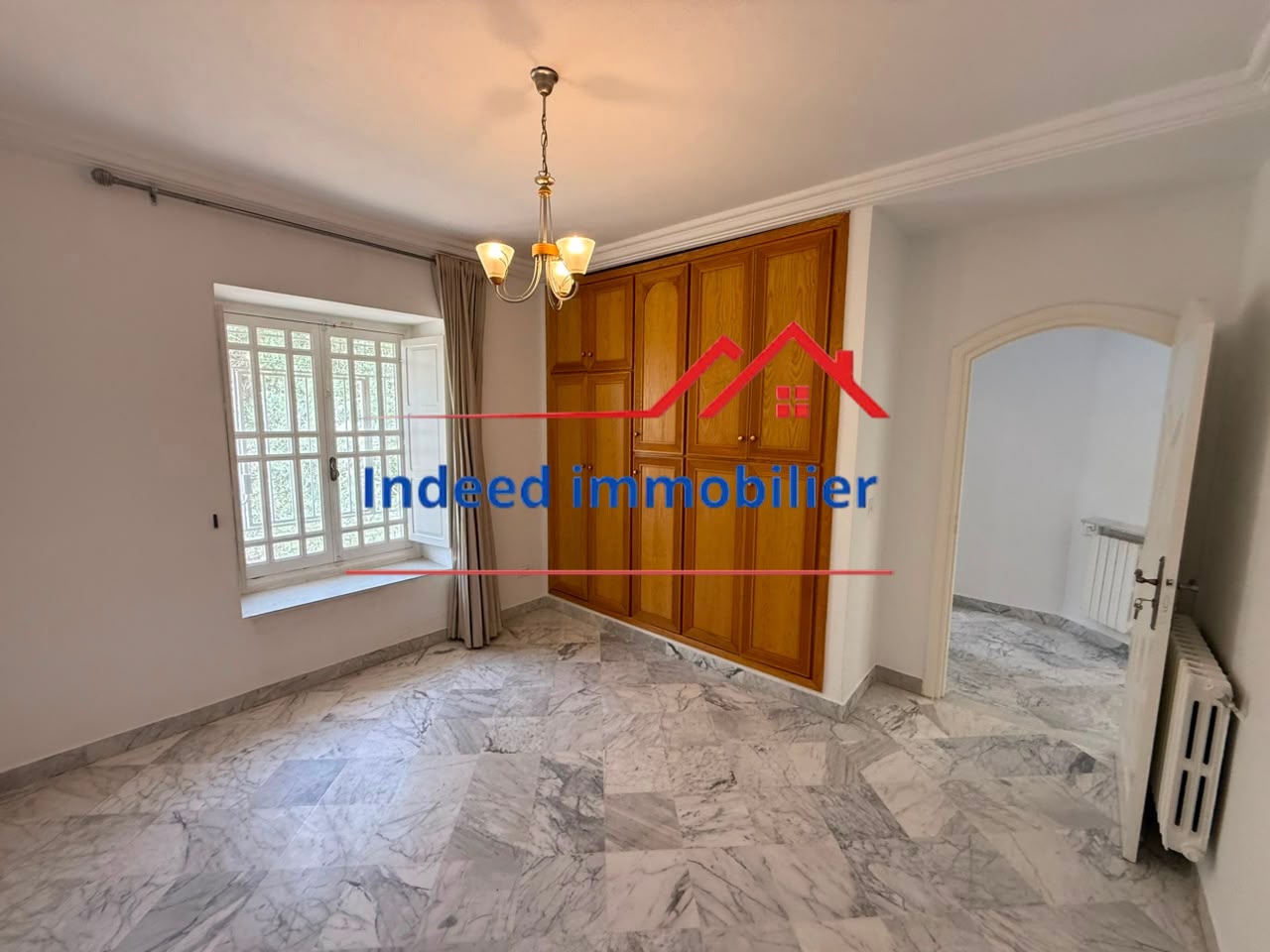  À LOUER – Magnifique Villa S+6 à Cité Les Pins, La Marsa 