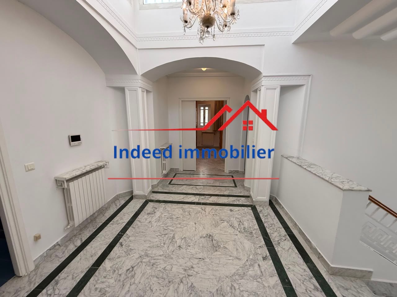  À LOUER – Magnifique Villa S+6 à Cité Les Pins, La Marsa 