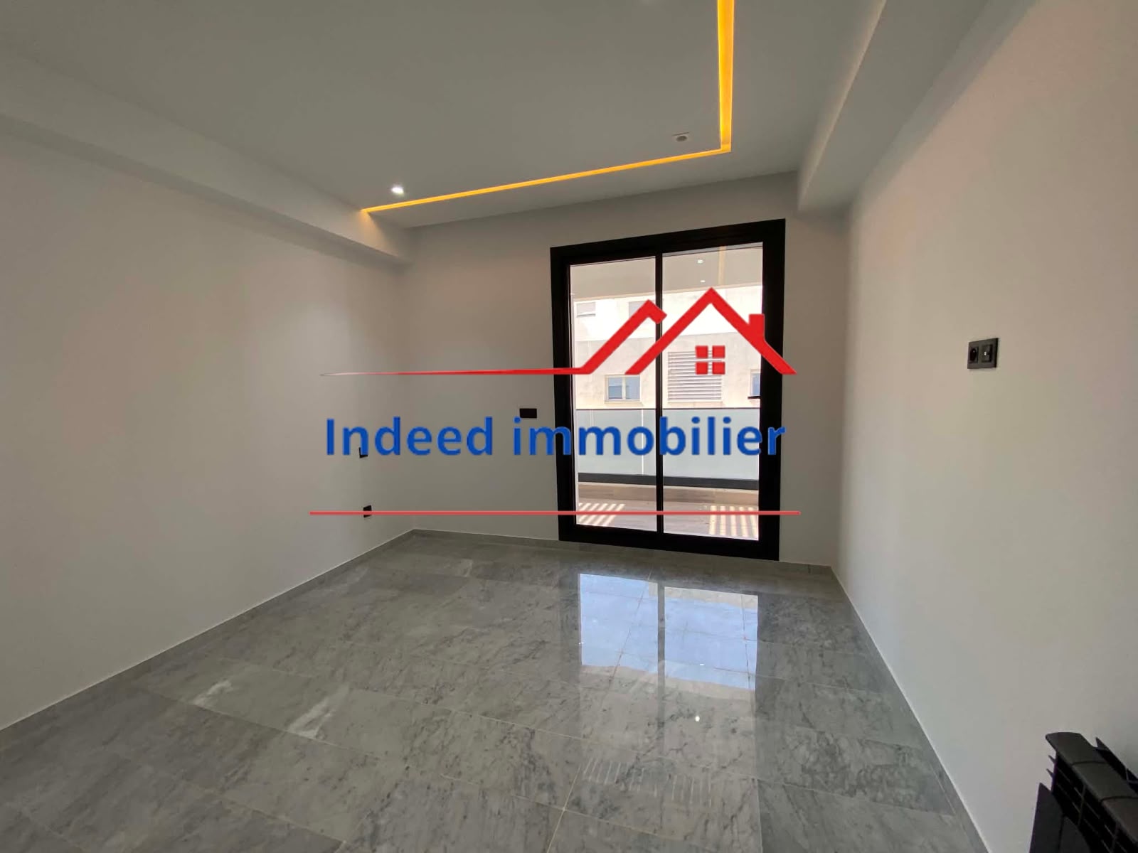 À VENDRE – Magnifique Appartement S+3 à Aïn Zaghouan Nord