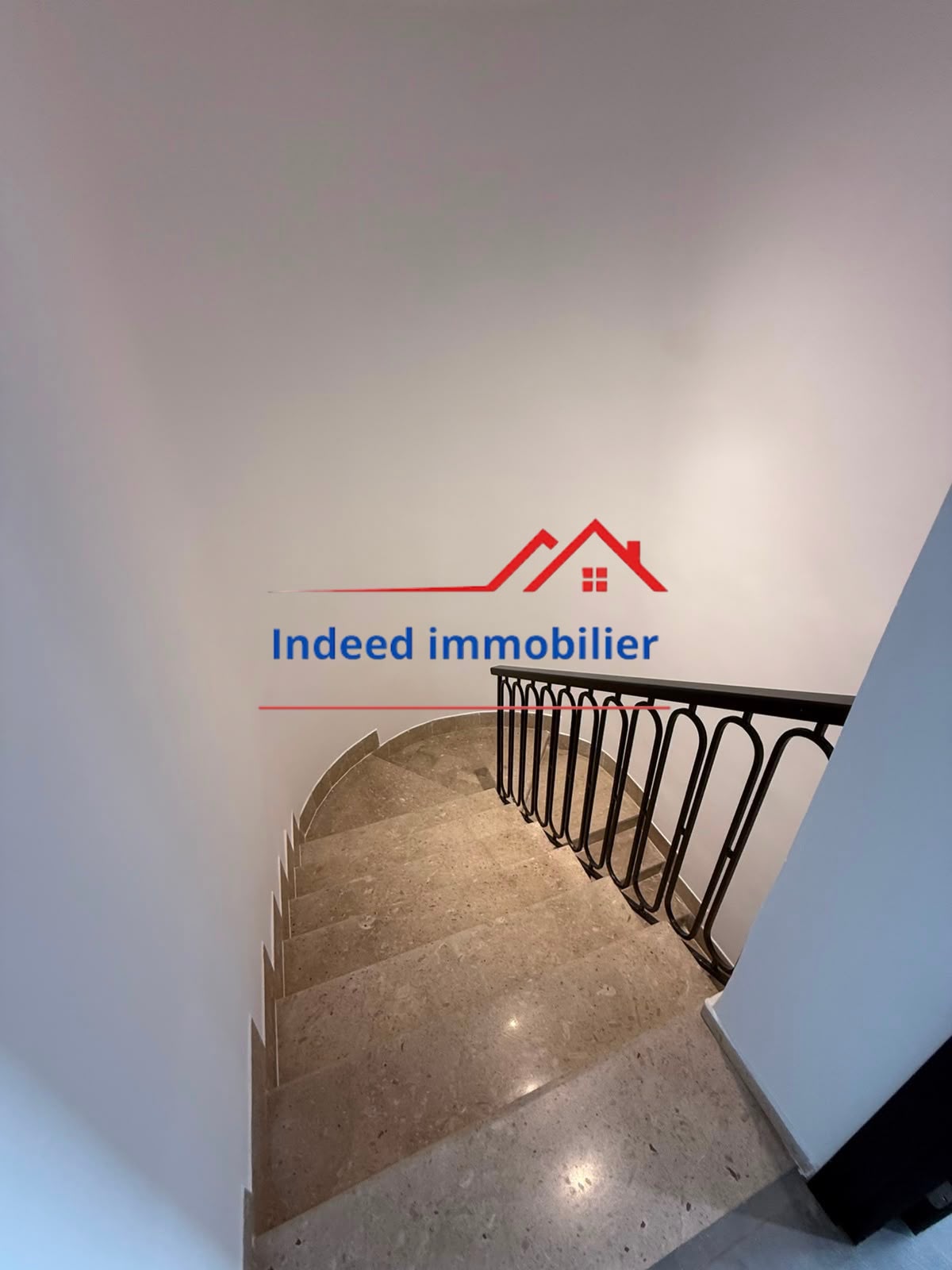  À LOUER – Magnifique Villa S+3 Indépendante 
